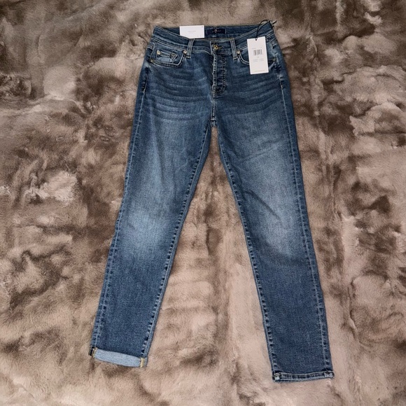 Classic Women's Jeans - Picture 1 of 7